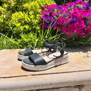 Kelly & Katie Sandals